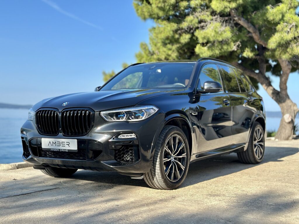 Ensuring a Smooth Ride 7 reasons Why Choosing a Reliable Rental Car