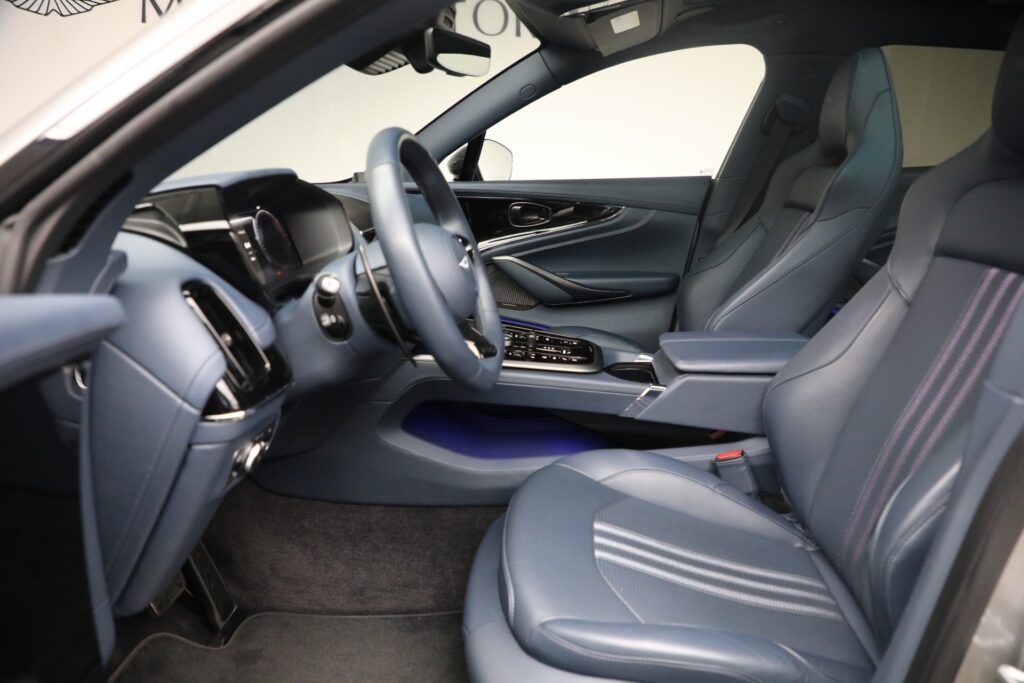 Aston Martin DBX707 Interior