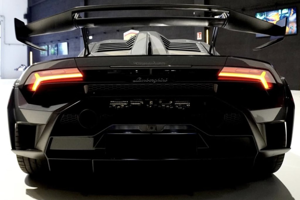 Huracan STO Grey Rear 3