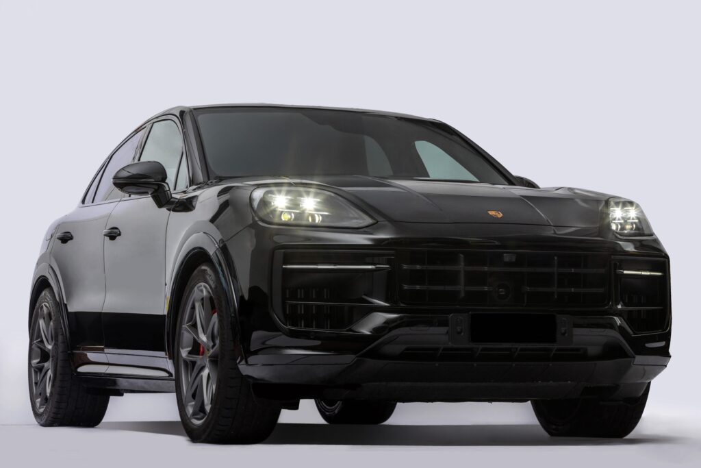 0D0A8766 targa nera -min