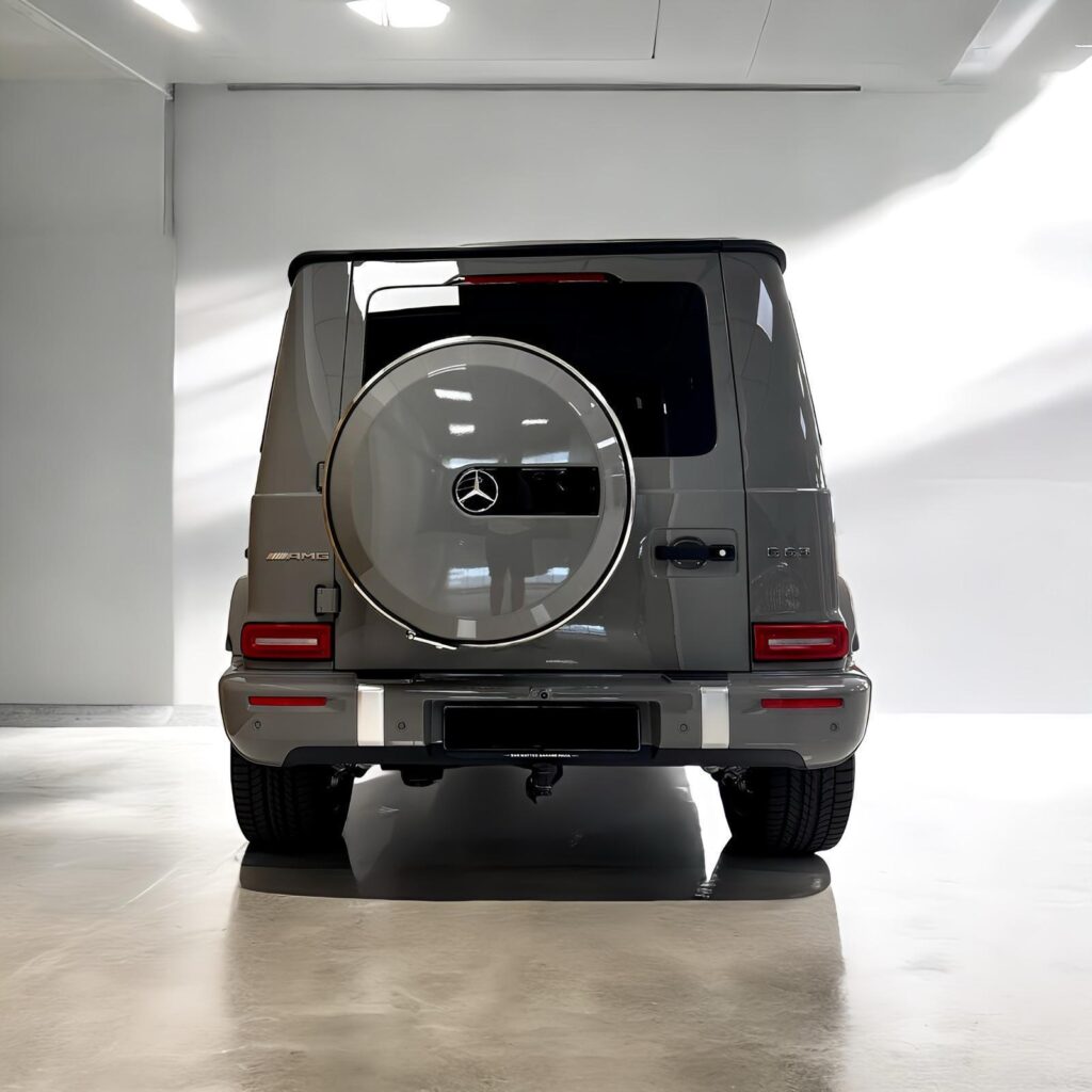 Mercedes-AMG-G63-Chalk Rear 2SX