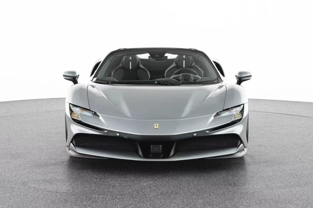 imgi_60_Ferrari-SF90-Silver-Front-2