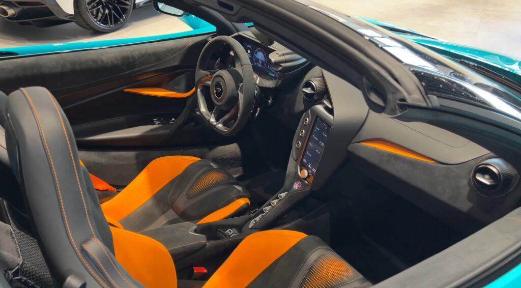 McLaren 750S Tokyo Cyan Interior