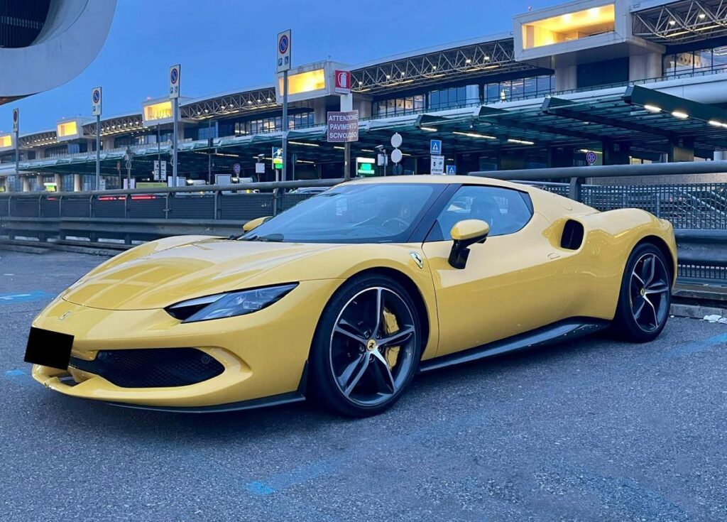 Luxury Car Rental in Paris Luxury Car Rental in Paris