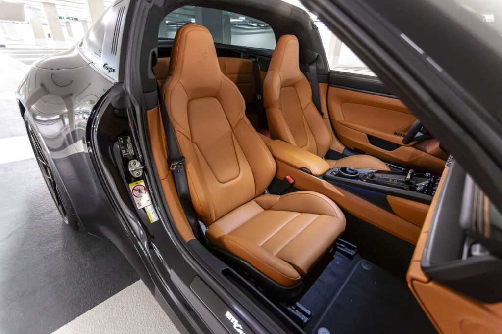 Porsche 911 Targa 4 GTS Black 992.2 Interior 2